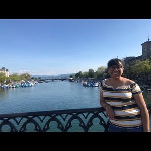 Meet your Posher, Sarai